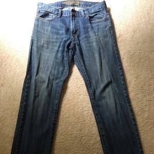 American Eagle Slim Straight Jeans 32x34